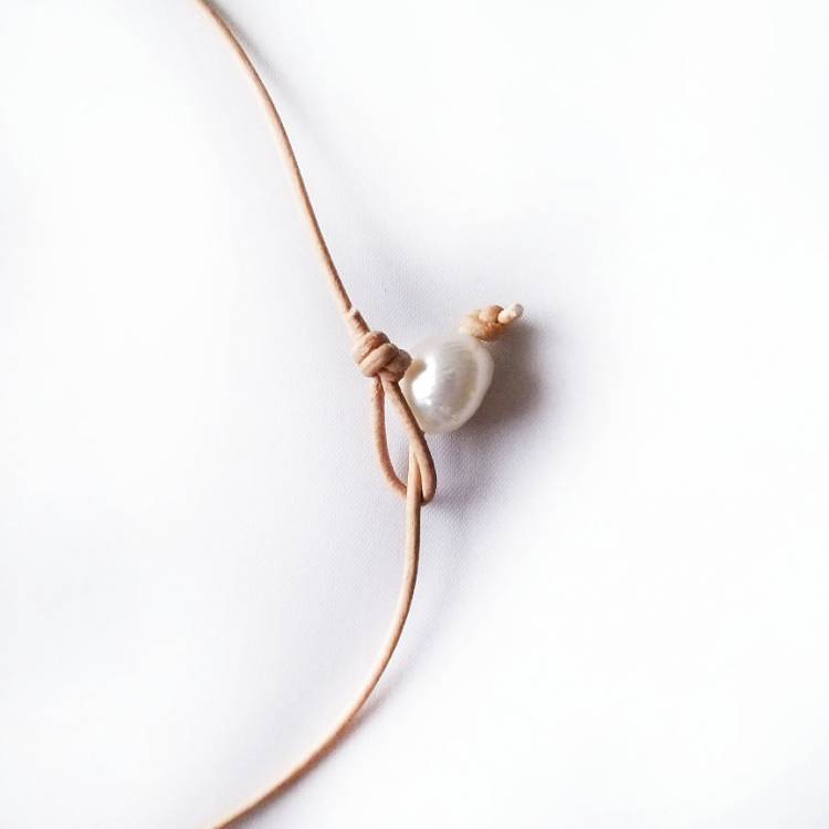 Archipelago Necklace White Pearls Voyageur